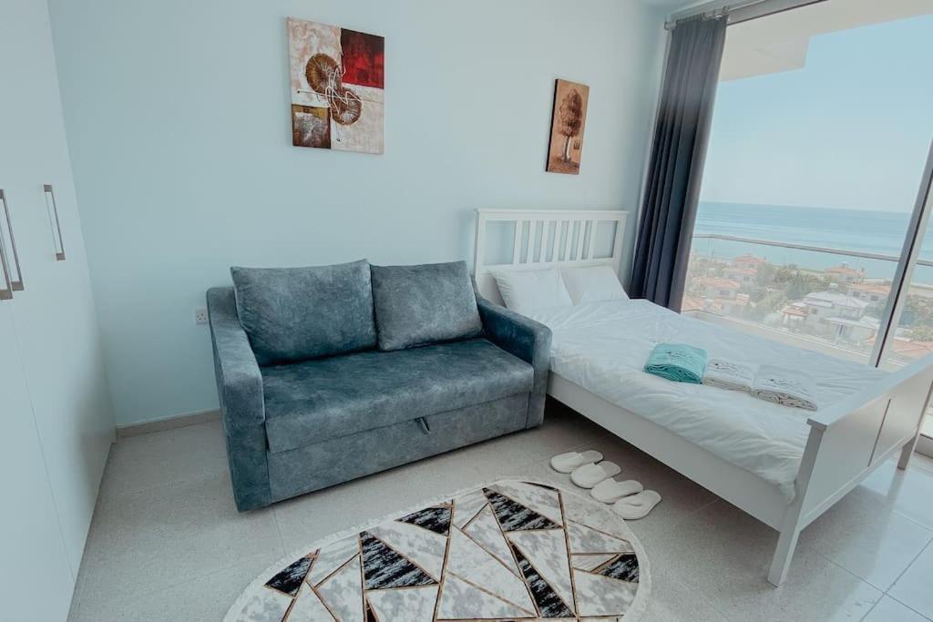With Amazing Sea Views In Bogaz Iskele Trikomo